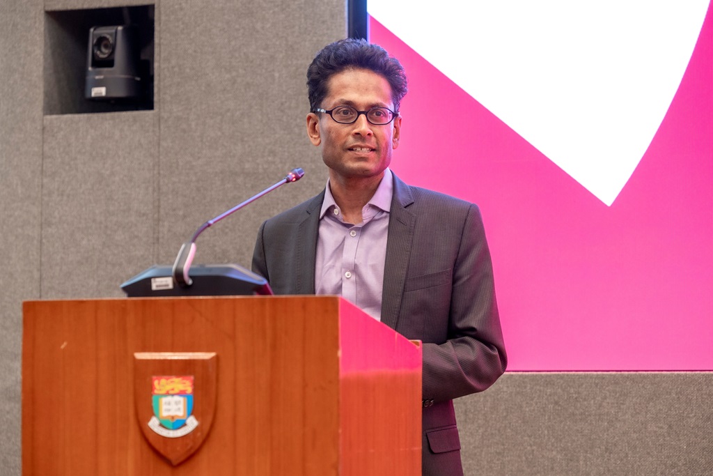 Dr Kumanan Rasanathan delivers his lecture on “Primary Health Care Research Frontiers in the Era of Polycrisis”