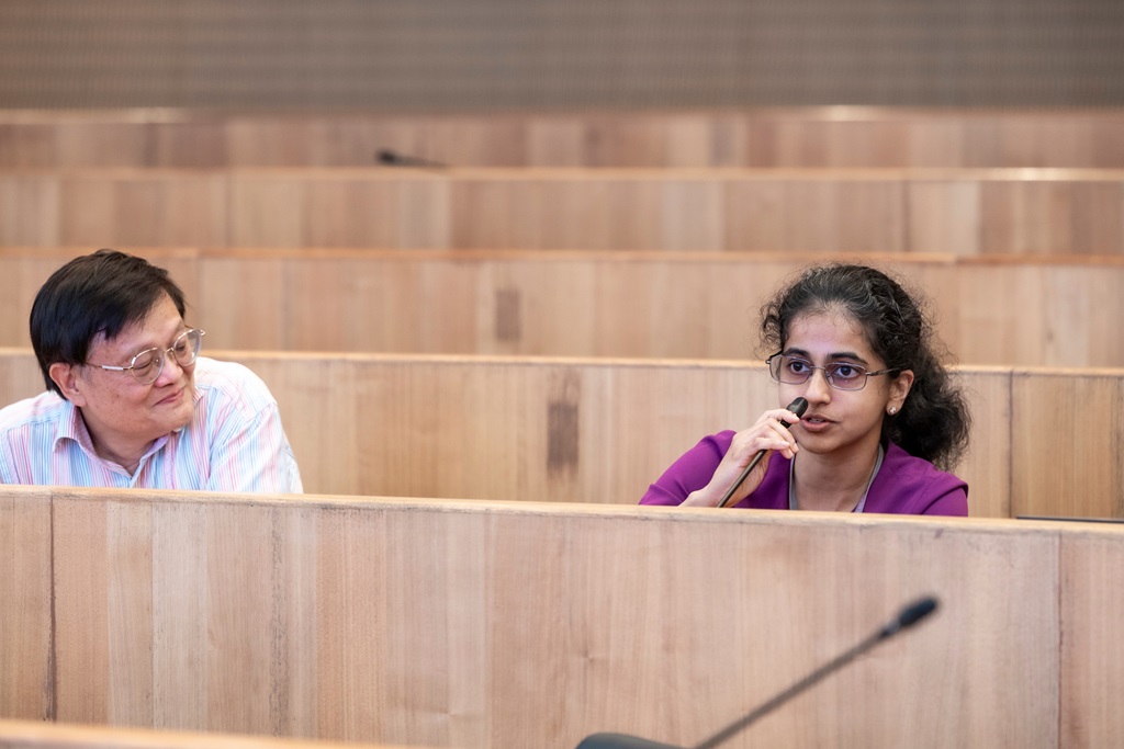 Dr Kumanan Rasanathan interacts with participants